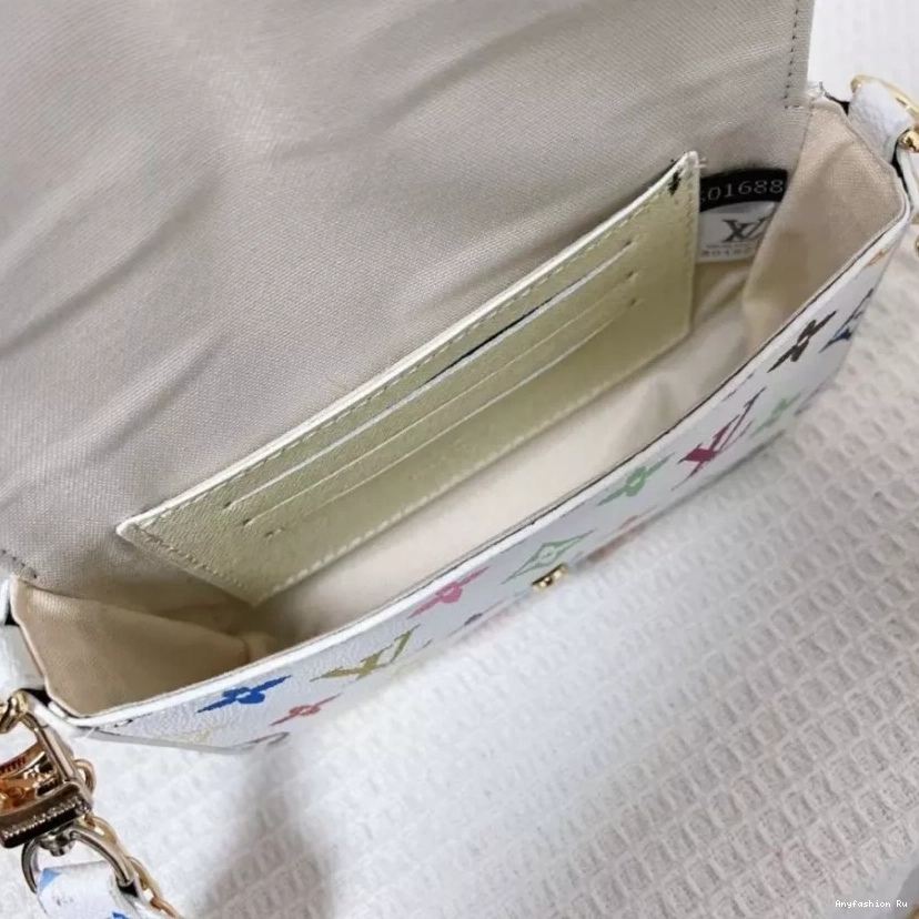 Louis Messenger 7992 For WellDesigned Vuitton Bags Women 0227